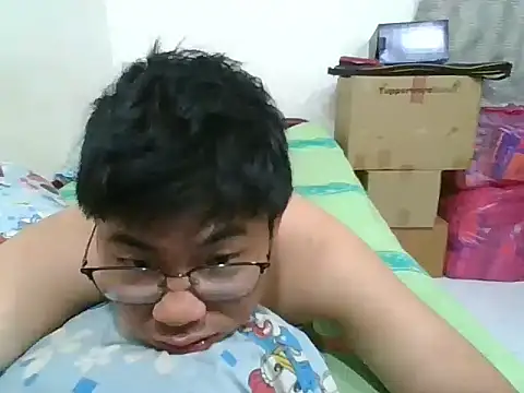 Snapshot of shyboymasturbation chatting on 02.19.25 shyboymasturbation online show from 02.19.25