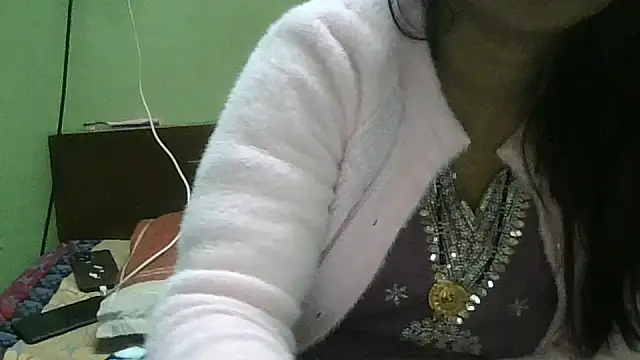 Snapshot of couplesuni chatting on 12.03.25 couplesuni online show from 12.03.25