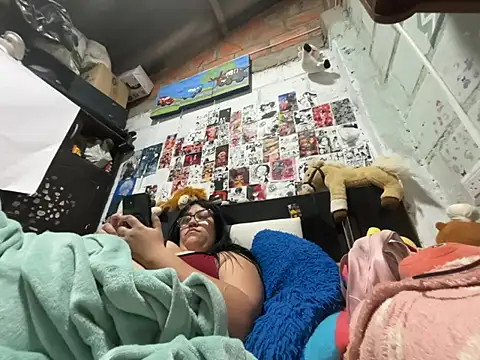 dafne19  online show from 07.12.26