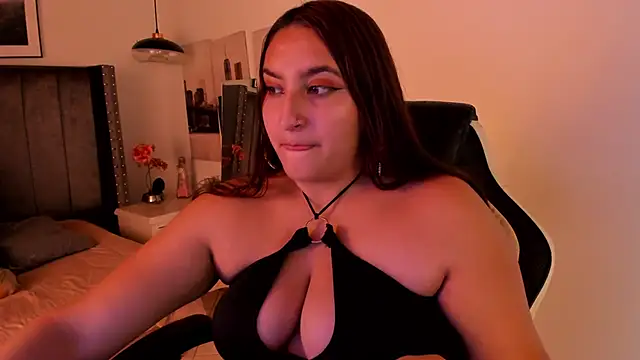 Alaia Cute online show from 12.29.24