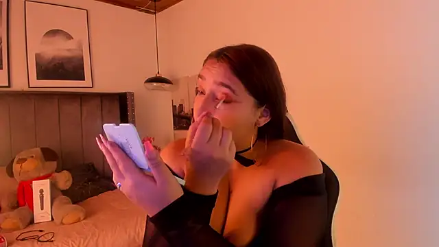 Alaia Cute online show from 12.31.24