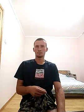 Snapshot of serhii19791 chatting on 09.25.25 serhii19791 online show from 09.25.25