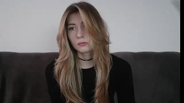 ErikaShyy online show from 01.29.25