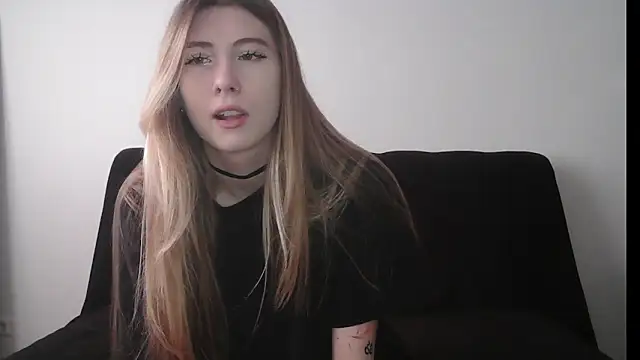 ErikaShyy online show from 10.09.25