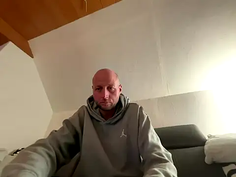 nikeaddicted2 online show from 11.22.25