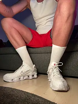 nikeaddicted2 online show from 12.20.25