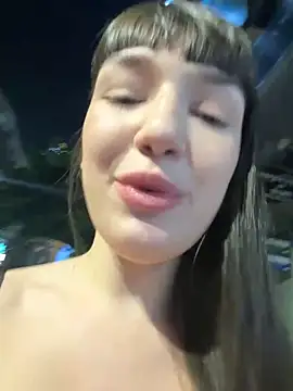 Sophie Avory online show from 01.02.25