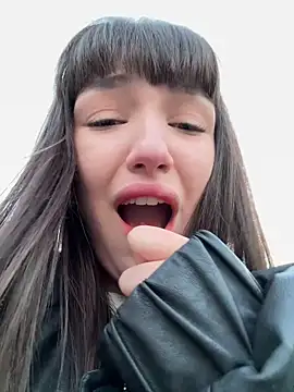 Sophie Avory online show from 02.19.25