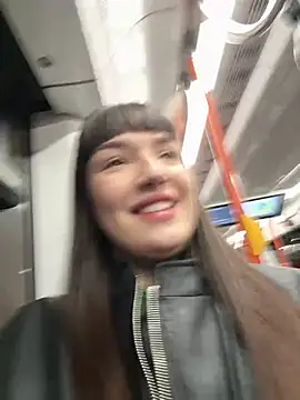 Sophie Avory online show from 03.04.25