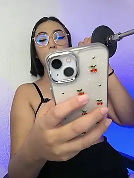 baby alexx online show from 11.29.25