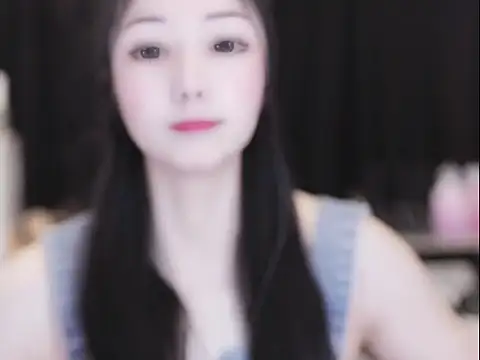 Snapshot of Nuyoah-77 chatting on 05.05.26 Nuyoah-77 online show from 05.05.26