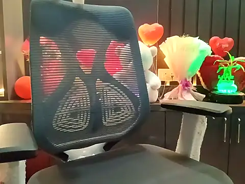 GoldnessAishu online show from 02.07.25