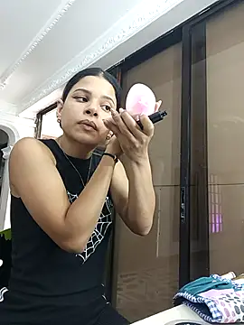 Snapshot of LadyAvalon chatting on 10.08.25 LadyAvalon online show from 10.08.25