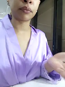 Snapshot of LadyAvalon chatting on 11.01.25 LadyAvalon online show from 11.01.25