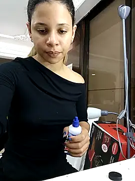 Snapshot of LadyAvalon chatting on 11.08.25 LadyAvalon online show from 11.08.25