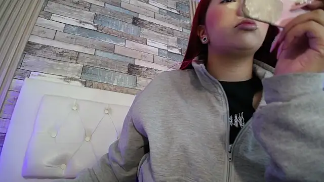 Mia Rinn online show from 01.15.25