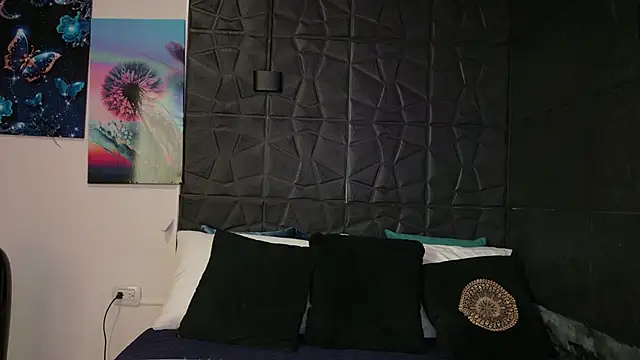 Snapshot of graceymilf666 chatting on 10.29.25 graceymilf666 online show from 10.29.25