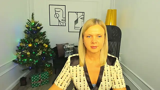 AgathaKlouin online show from 12.18.25