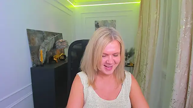 AgathaKlouin online show from 05.28.26