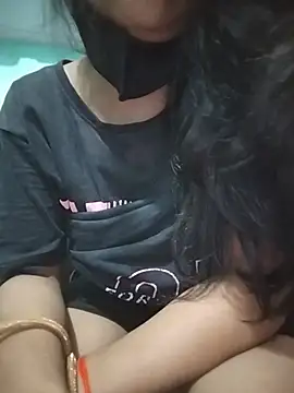 Snapshot of Hotty-Divya chatting on 07.02.26 Hotty-Divya online show from 07.02.26