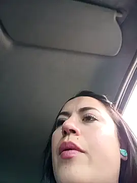 Snapshot of Lesly_10- chatting on 12.02.25 Lesly 10- online show from 12.02.25