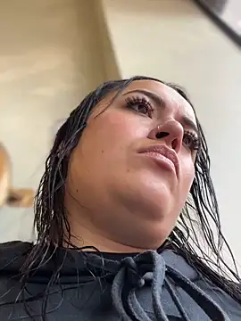 Snapshot of Lesly_10- chatting on 02.01.26 Lesly 10- online show from 02.01.26