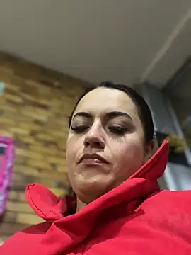 Snapshot of Lesly_10- chatting on 02.06.26 Lesly 10- online show from 02.06.26