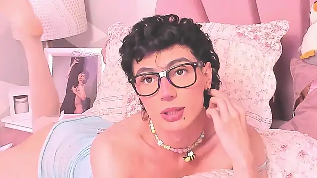 KylieMonnett online show from 05.13.26