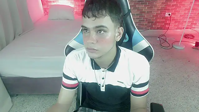 zacariasss  online show from 09.20.25