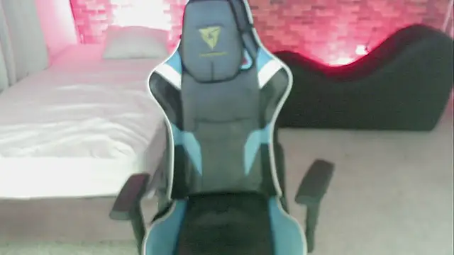 zacariasss  online show from 09.22.25