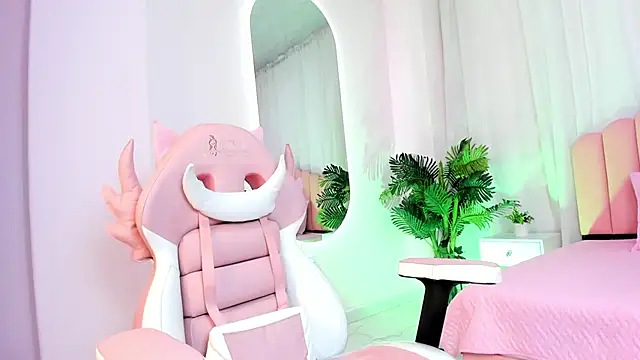 Snapshot of Brianna_bigboobs chatting on 01.22.25 Brianna bigboobs online show from 01.22.25