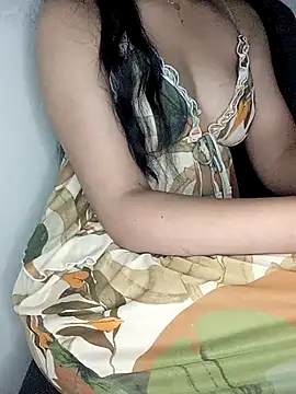 Snapshot of Patrona-fifi chatting on 11.21.25 Patrona-fifi online show from 11.21.25