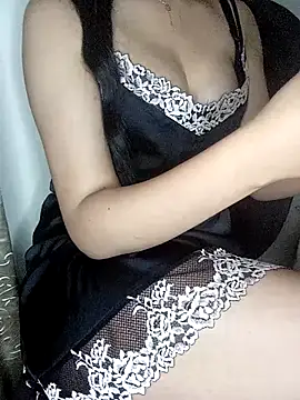 Snapshot of Patrona-fifi chatting on 11.27.25 Patrona-fifi online show from 11.27.25