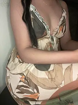 Snapshot of Patrona-fifi chatting on 12.21.25 Patrona-fifi online show from 12.21.25