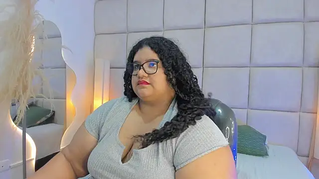 Miley Collins online show from 11.15.25