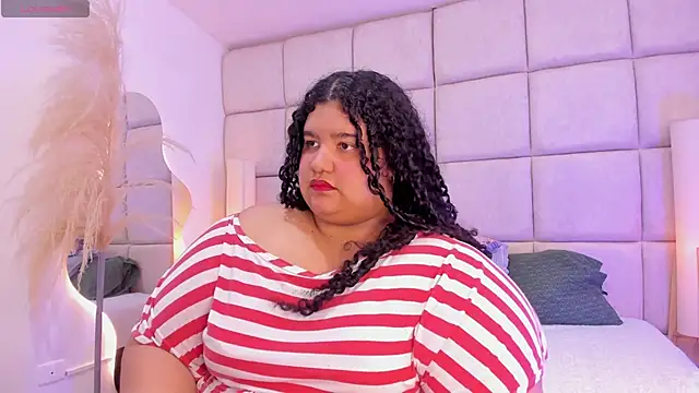 Miley Collins online show from 11.21.25