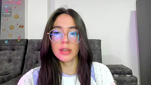 emmadiaz1 online show from 01.16.25