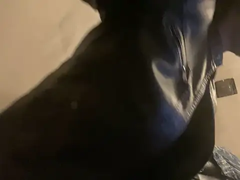 Snapshot of SluttyLyfe4L chatting on 01.14.25 SluttyLyfe4L online show from 01.14.25