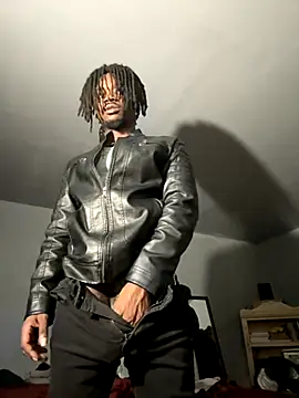 Snapshot of SluttyLyfe4L chatting on 12.03.25 SluttyLyfe4L online show from 12.03.25