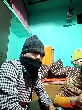 Snapshot of Lustyful_Couple chatting on 01.07.25 Lustyful Couple online show from 01.07.25