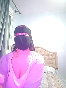 Snapshot of _arabica_ chatting on 12.16.25 arabica online show from 12.16.25