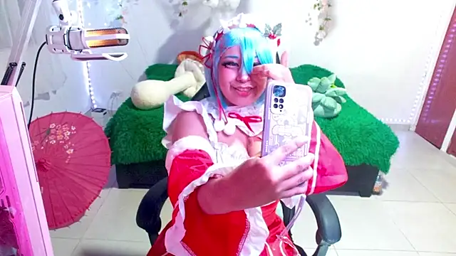 Snapshot of MilkyXSakura chatting on 12.04.24 MilkyXSakura online show from 12.04.24