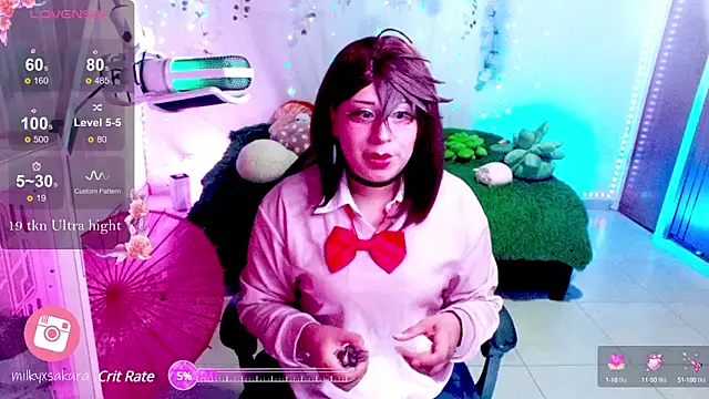 Snapshot of MilkyXSakura chatting on 03.09.25 MilkyXSakura online show from 03.09.25