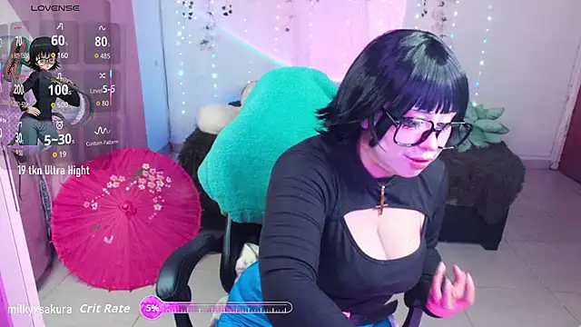 Snapshot of MilkyXSakura chatting on 10.11.25 MilkyXSakura online show from 10.11.25