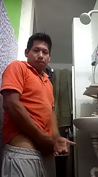 Snapshot of activo202 chatting on 12.07.24 activo202 online show from 12.07.24