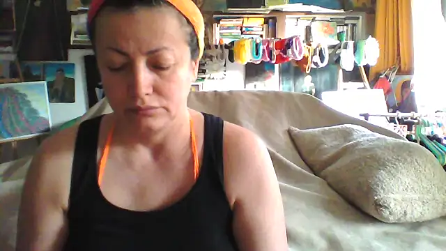 MariaAnaSunshine online show from 11.25.25