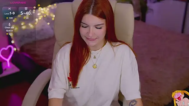 RedShinee online show from 10.17.25