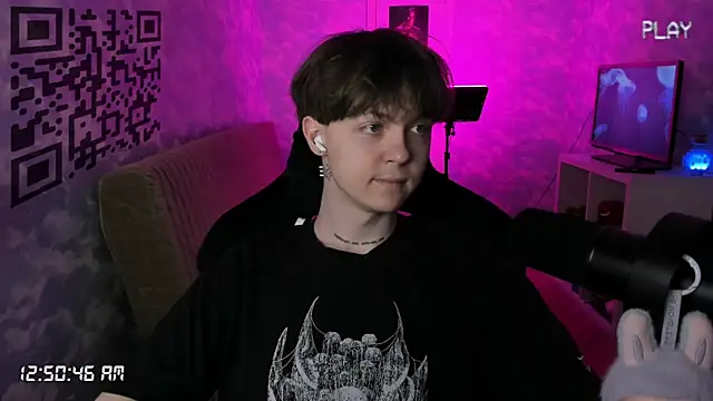 Snapshot of charonbaby1 chatting on 10.28.25 charonbaby1 online show from 10.28.25