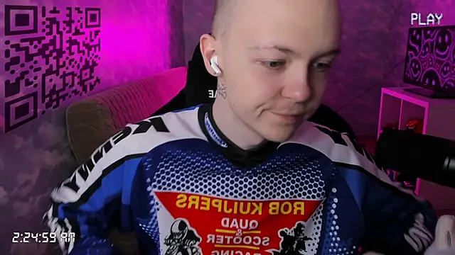 Snapshot of charonbaby1 chatting on 12.03.25 charonbaby1 online show from 12.03.25