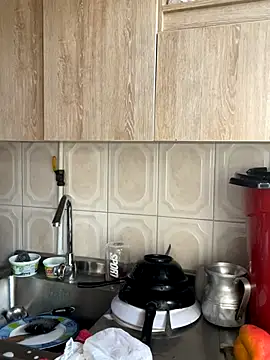 Snapshot of zoe_roux21 chatting on 11.02.25 zoe roux21 online show from 11.02.25